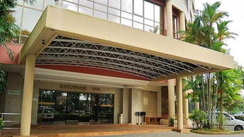 Kingwood Hotel Kuching Esterno foto